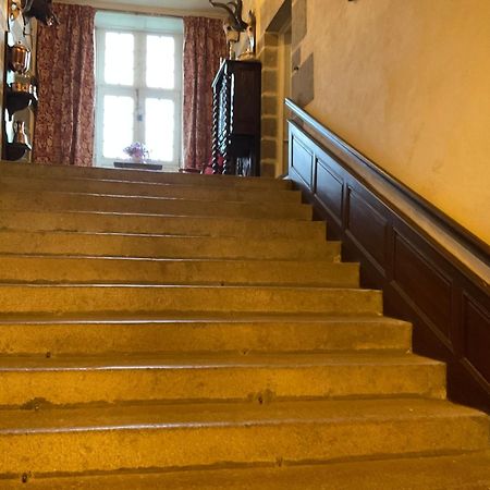 Le Logis D'Equilly Bed and Breakfast Exteriör bild