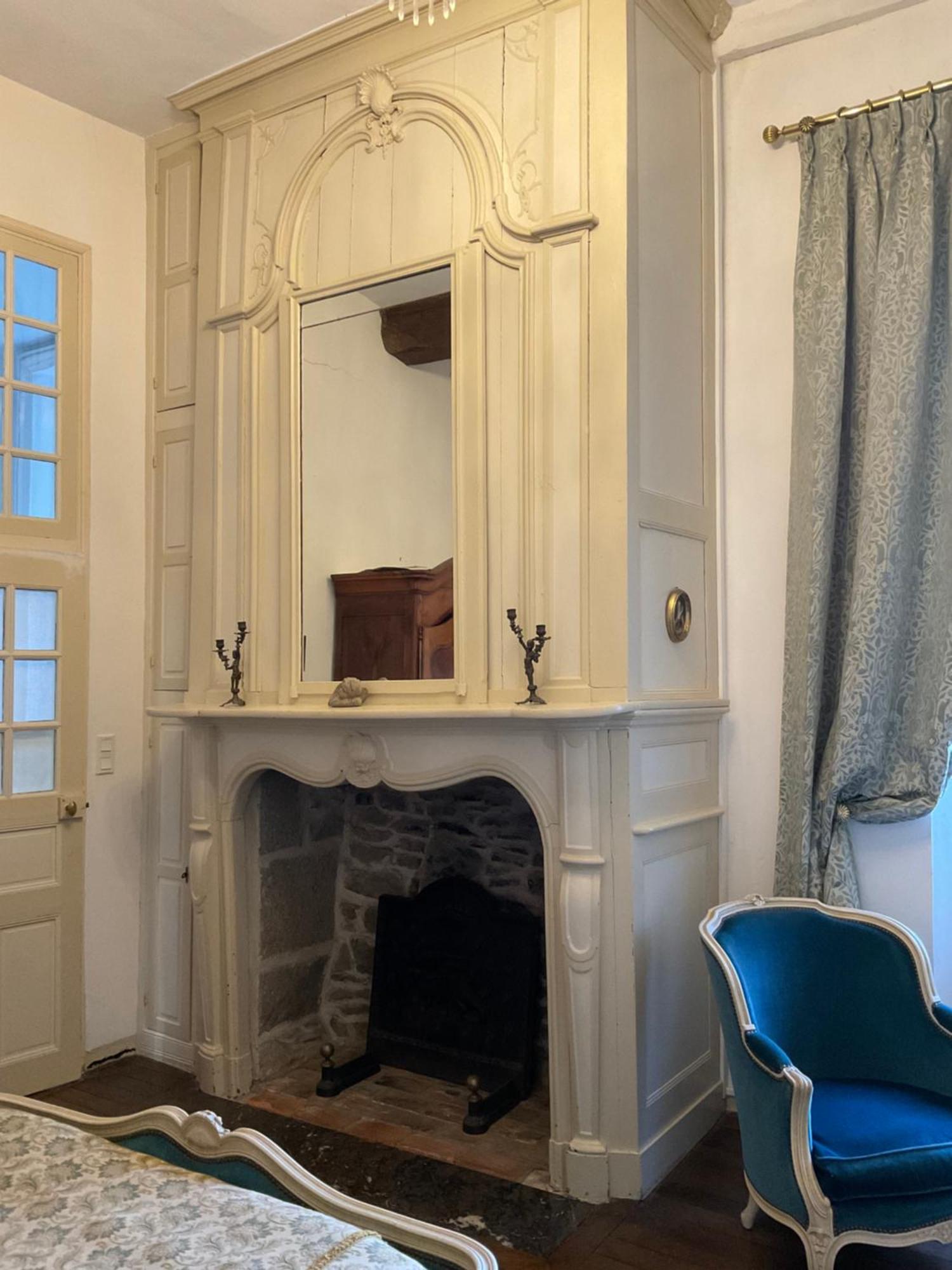Le Logis D'Equilly Bed and Breakfast Exteriör bild