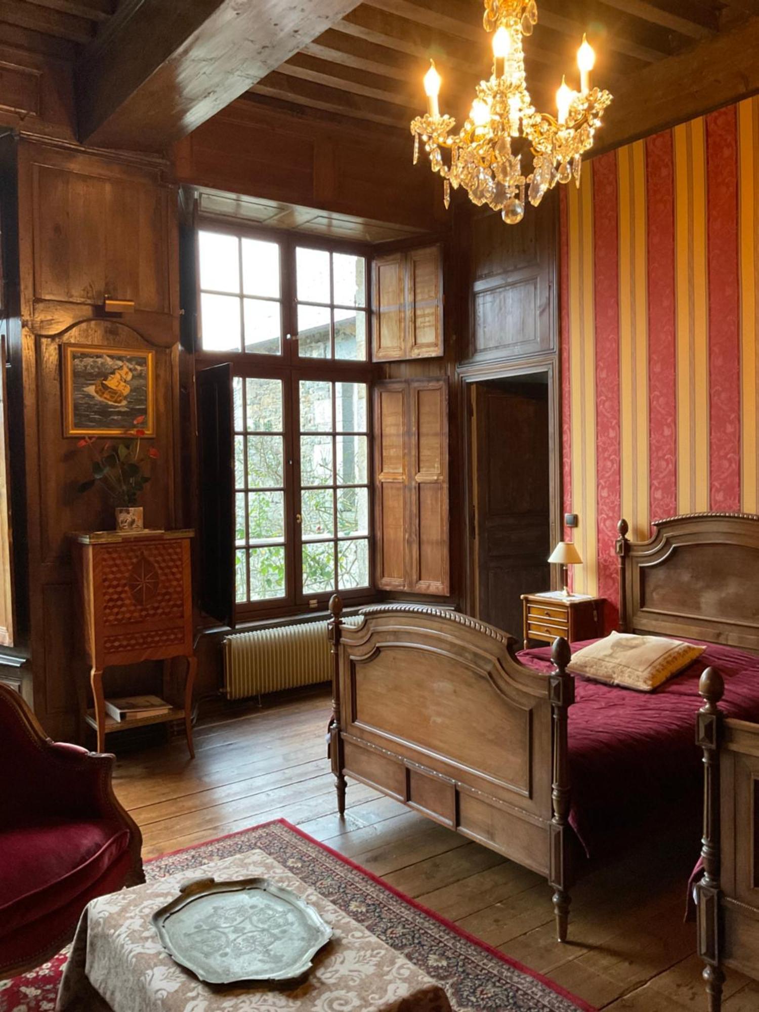 Le Logis D'Equilly Bed and Breakfast Exteriör bild