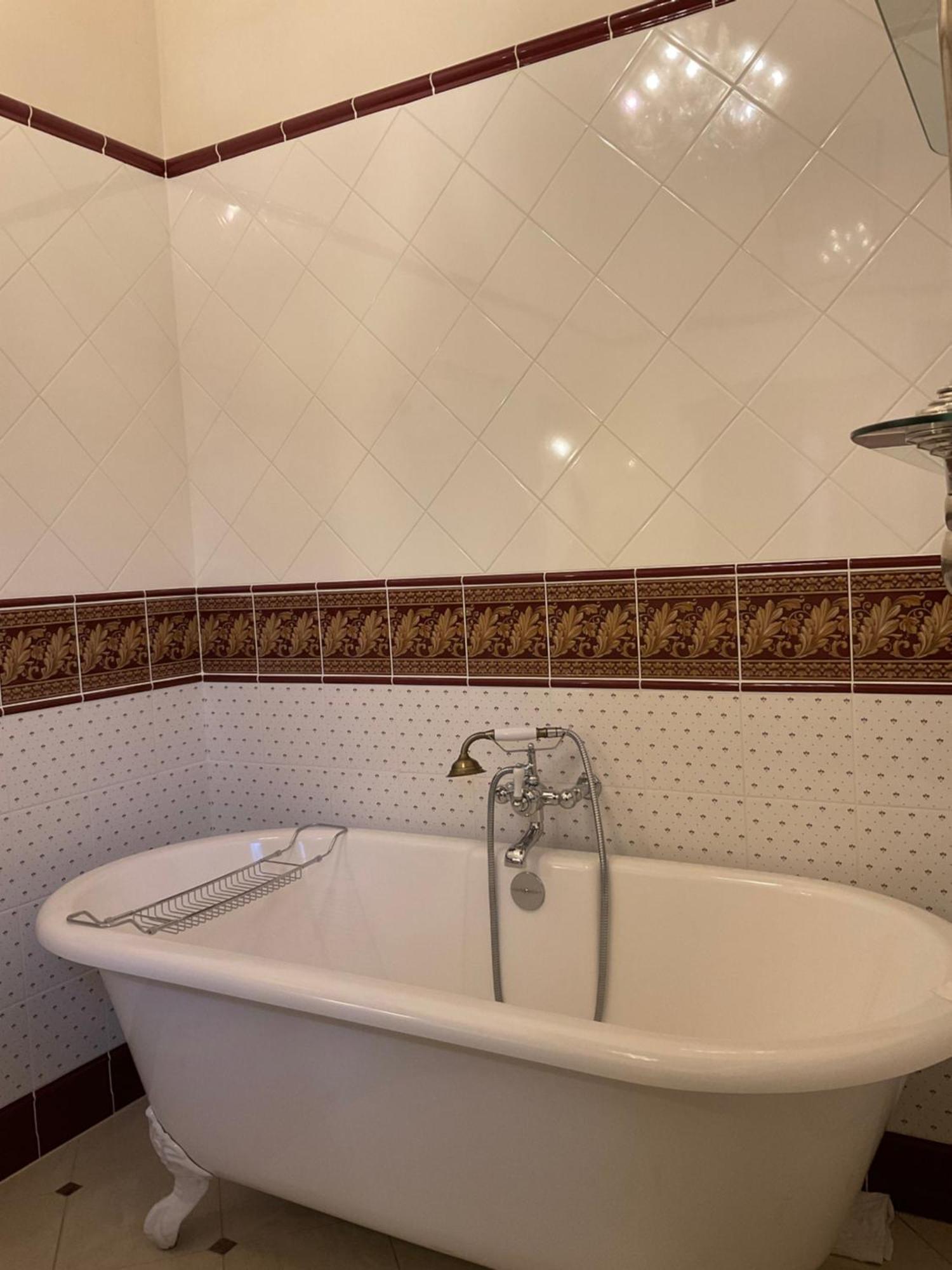 Le Logis D'Equilly Bed and Breakfast Exteriör bild