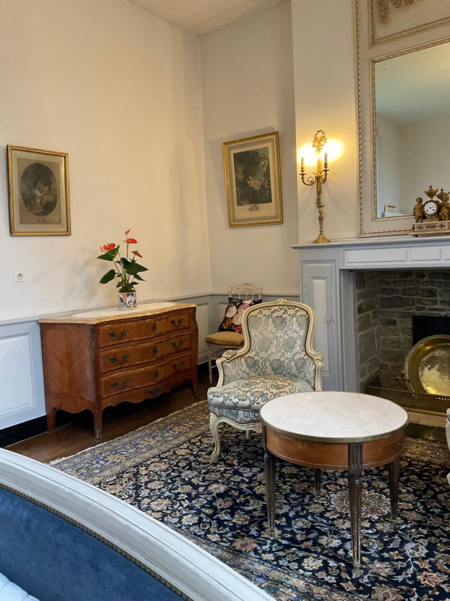 Le Logis D'Equilly Bed and Breakfast Exteriör bild