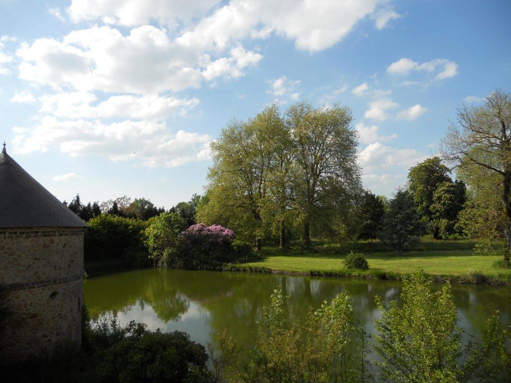 Le Logis D'Equilly Bed and Breakfast Exteriör bild